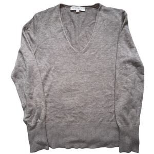 LOFT Light Gray V-Neck Sweater Size Large Soft Lightweight Knit